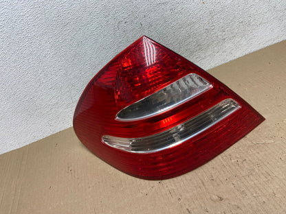 2003-2006 Mercedes E Class Sedan Left Driver LH Side Tail Light AE9664 LK0
