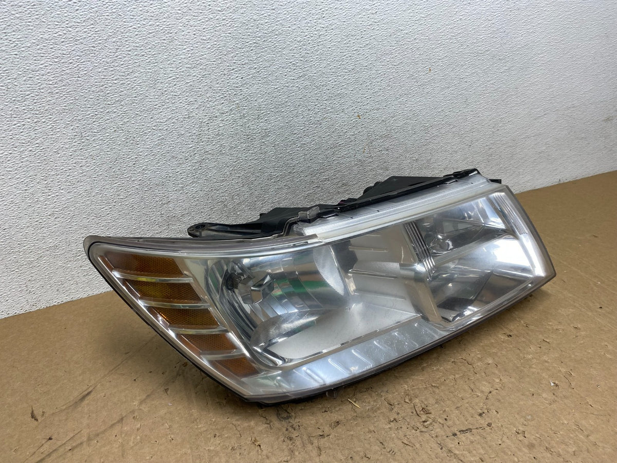 2009 to 2017 Dodge Journey Headlight Right Passenger Rh Halogen AG1317 DW2