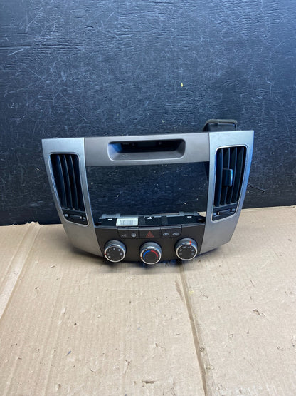 2009 - 2010 Hyundai Sonata Center Radio Climate Control Air Vent Bezel AH5643 DG0