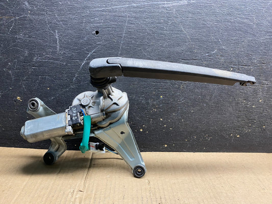 2007 - 2010 Hyundai Santa Fe Rear Glass Windshield Wiper Motor AB0374 DG0