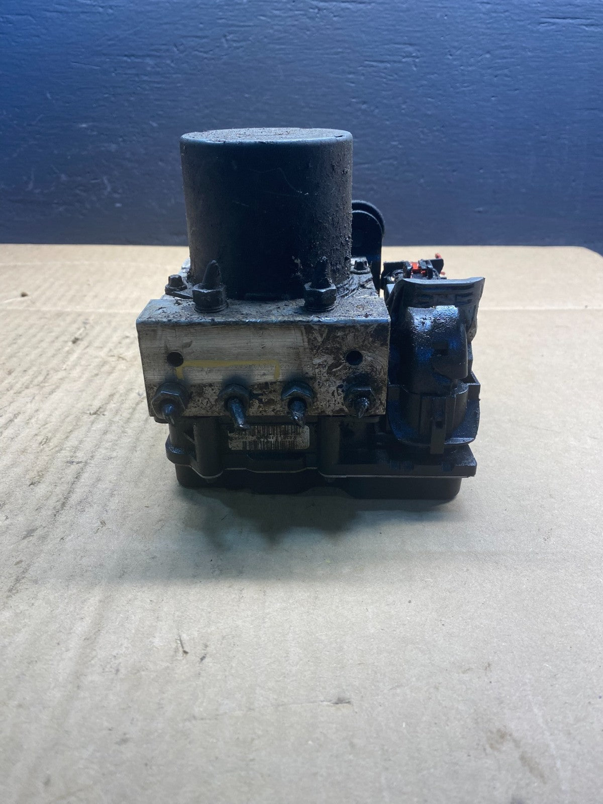 2009 to 2012 Audi Q5 ABS Anti-Lock Brake Pump 8R0614517AG OEM AB7510 DG5