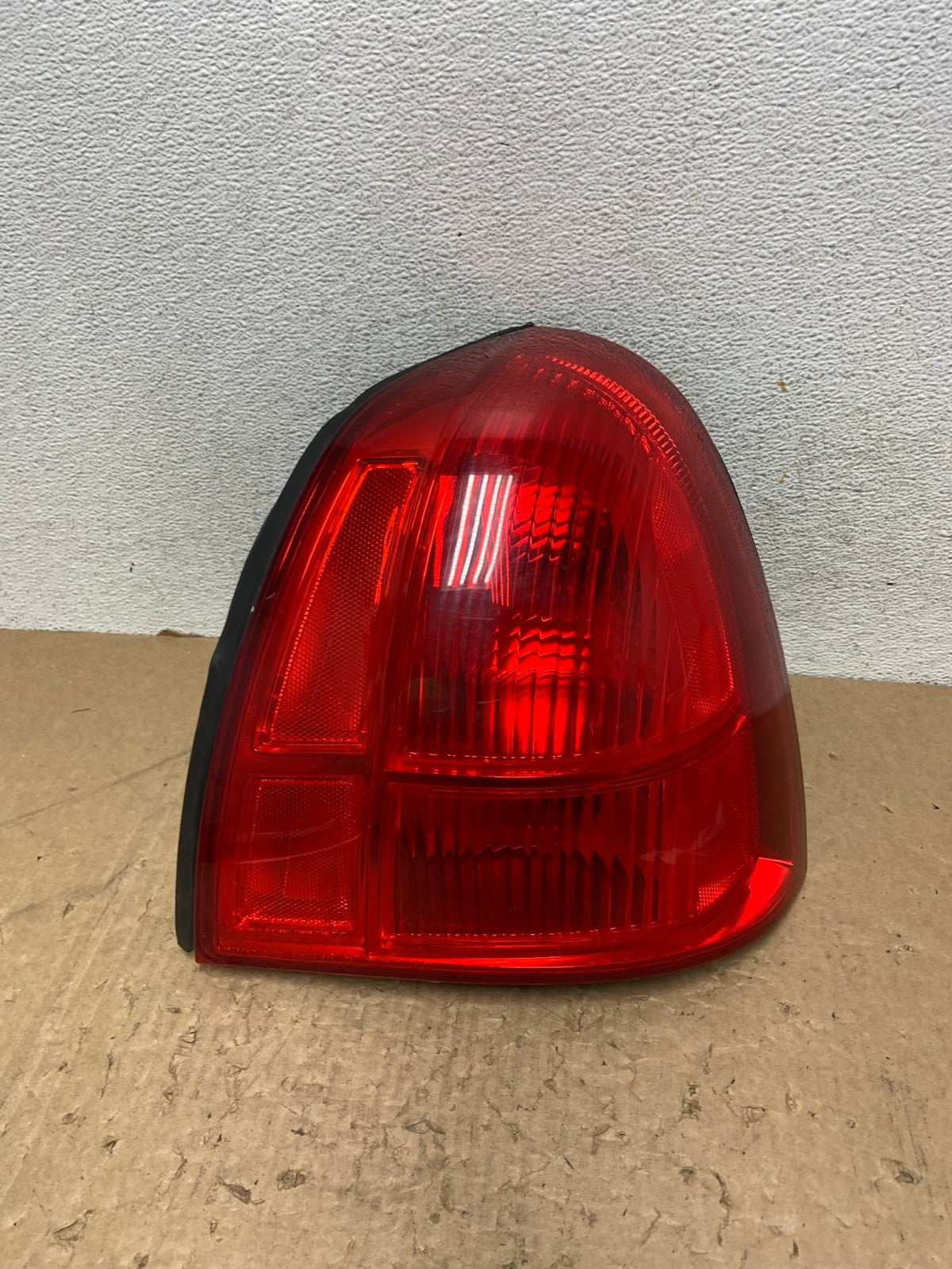 2003 to 2011 Lincoln Town Car Right Passenger Rh Tail Light DEPO AG1253 LK0