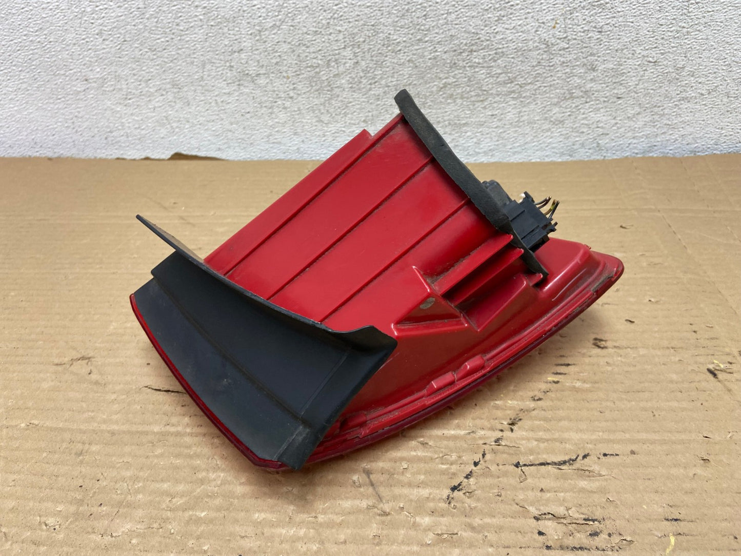 2011 to 2014 Volkswagen Jetta Right Passenger Rh Side Tail Light AG9084 LK5