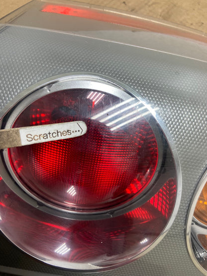 2003-2005 Land Rover Range Rover L322 Left Driver LH Tail Light AF9884 LK3