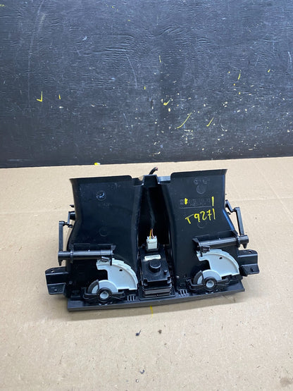 2007 to 2009 Cadillac SRX Front Center Dash Clock Air Vent t9271 DG4