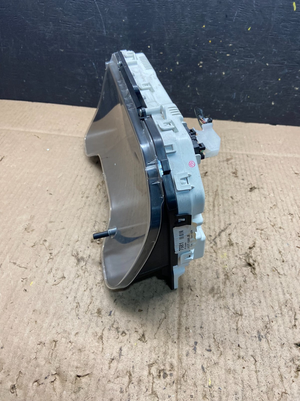 2010 Ford E150 E250 Gauge Speedometer Cluster Q1108 DG3