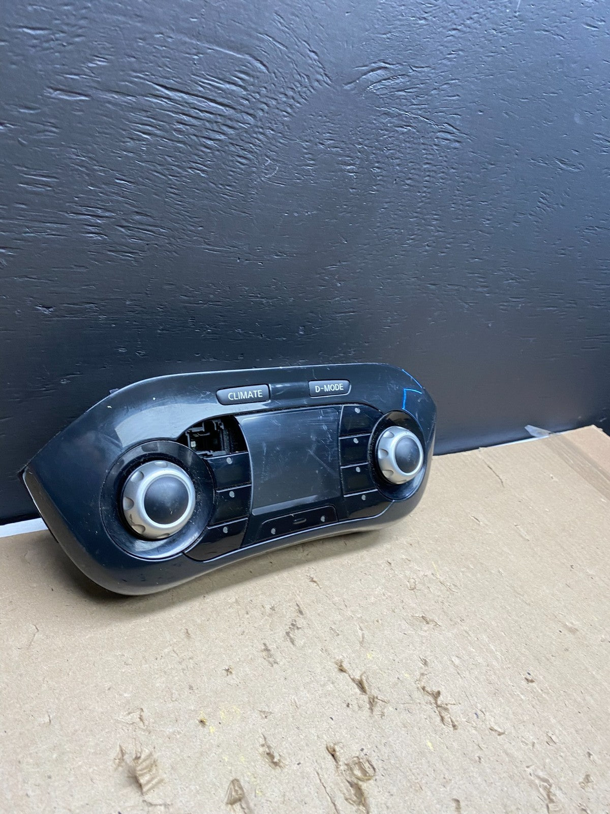 2011 to 2014 Nissan Juke  A/C Temperature Climate Control Panel OEM AB5622 DG2