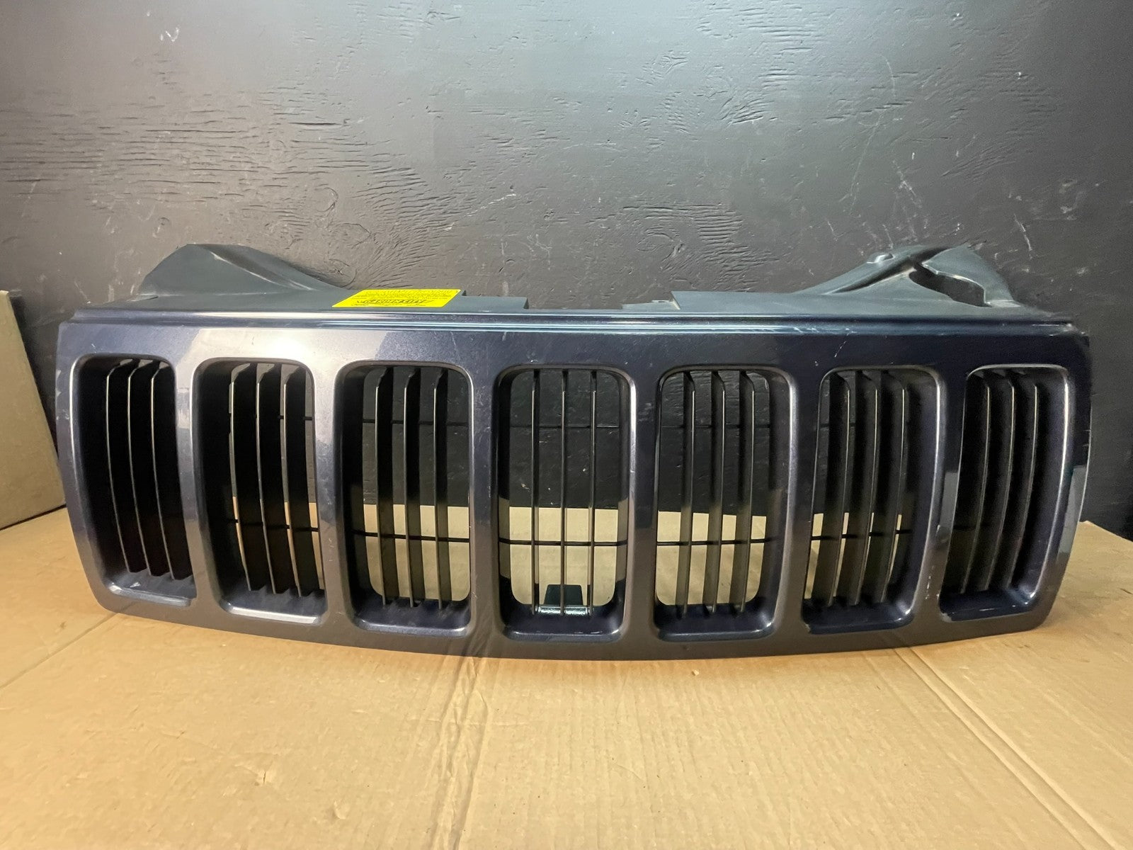 2008 2009 2010 Jeep Grand Cherokee Front Upper Grill Grille AC5325 DG0