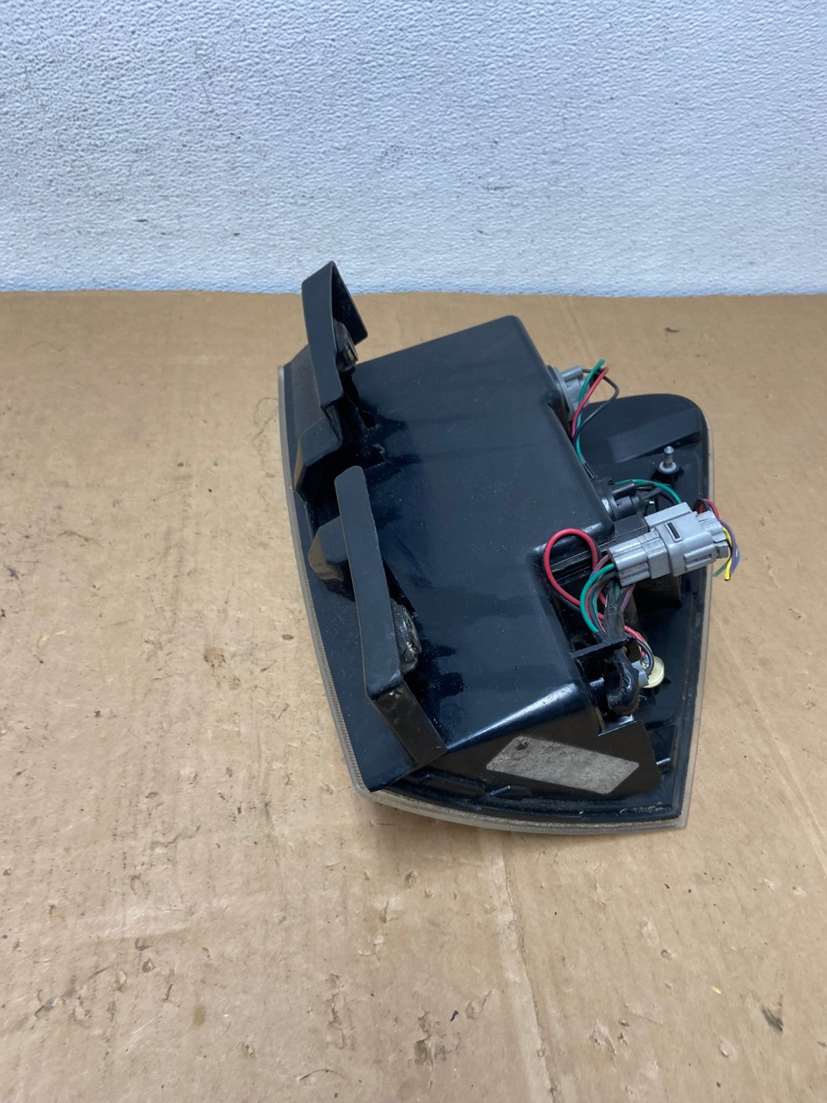 2005 to 2008 Chevrolet Equinox Left Driver Lh Side Tail Light AD1196 LK6