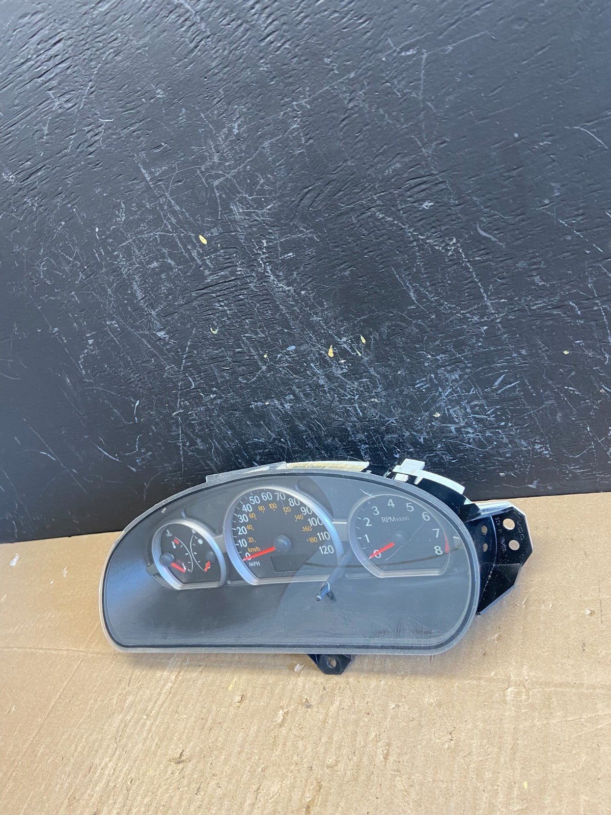 2003 - 2004 Saturn Ion Speedometer Cluster Gauge Oem AB9860 DG3