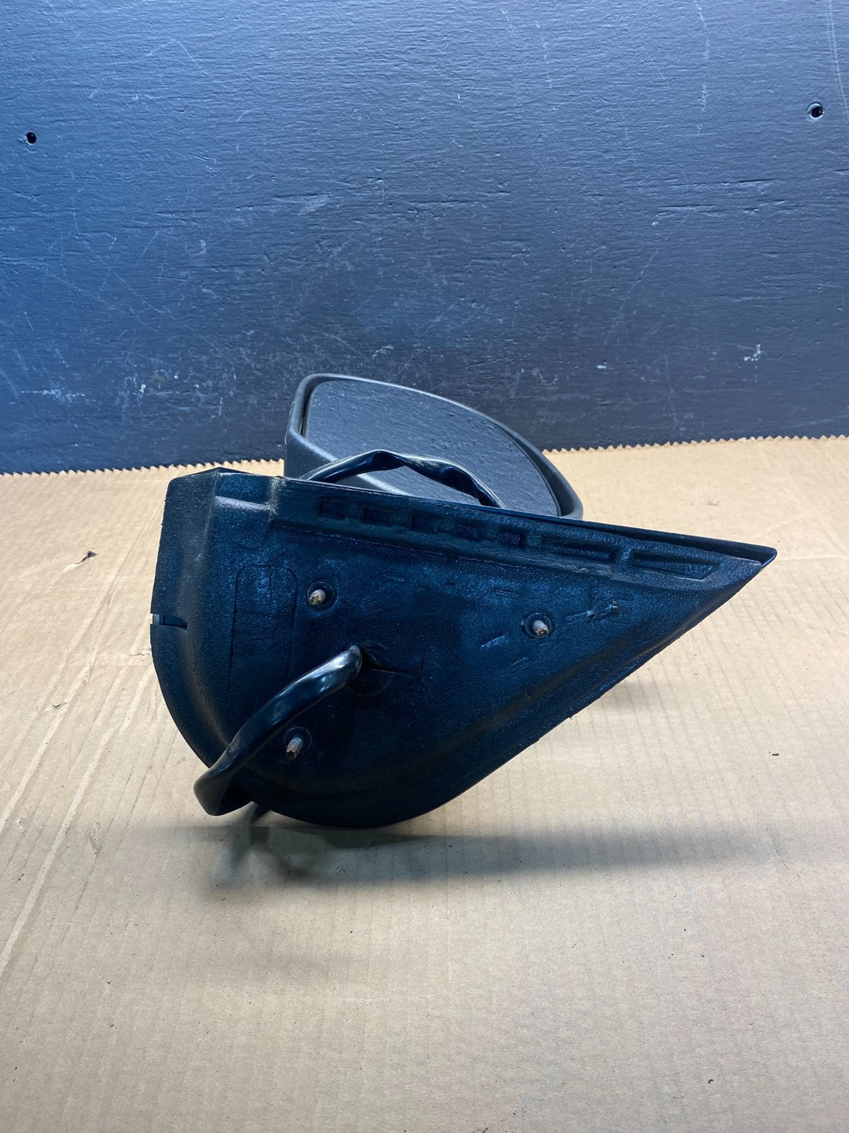 2010-2013 Chevrolet Tahoe Silverado Suburban Left Door Mirror AC7862 DG3