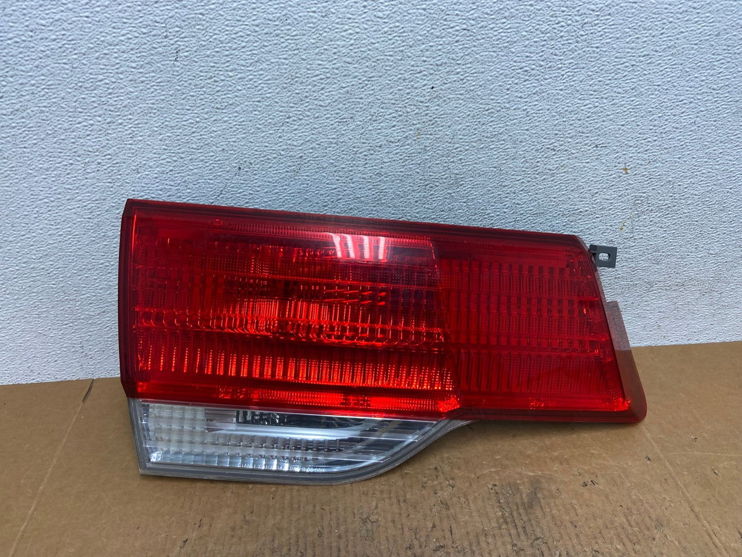 2008 to 2010 Honda Odyssey Left Driver LH Side Tail Light Inner AE1640 LK0