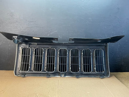 2006 to 2010 Jeep Commander Front Upper Grill Grille OEM AC2252 DG5