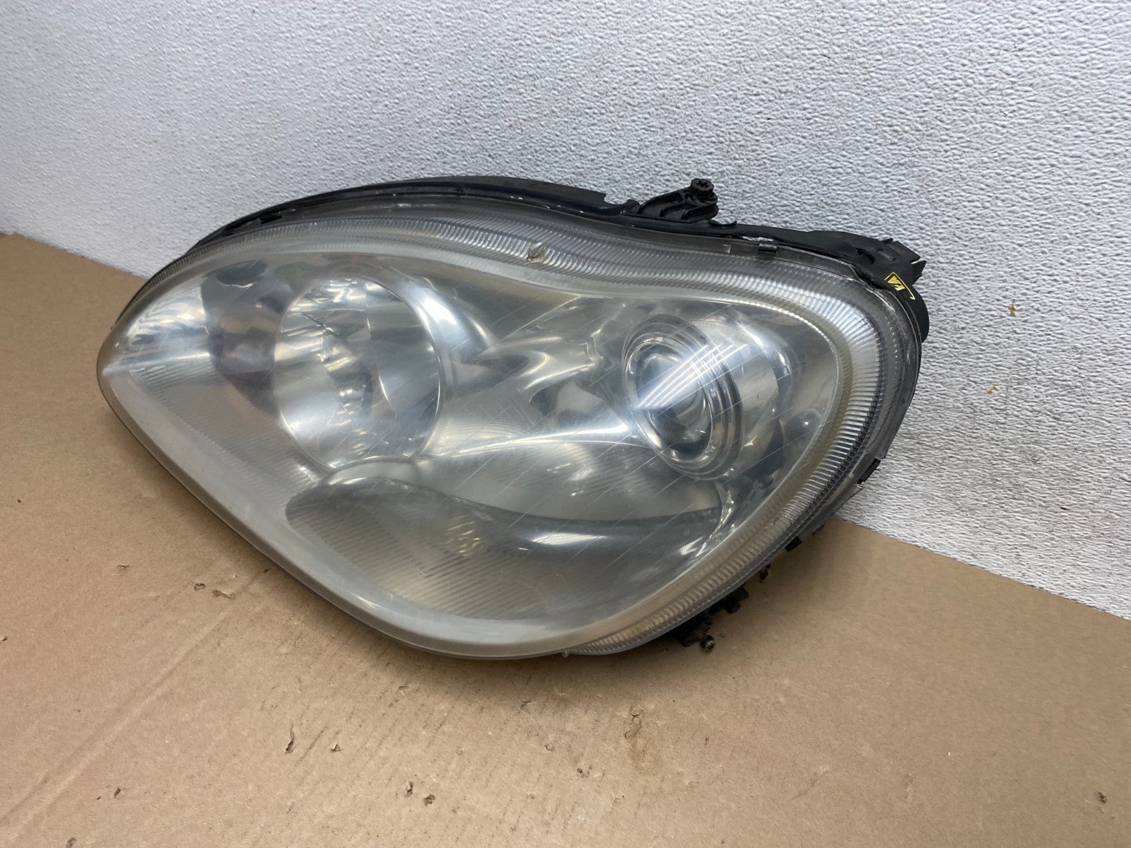 Xenon HID 2003 to 2006 Mercedes S-Class Left Driver LH Headlight AG6688 DW1