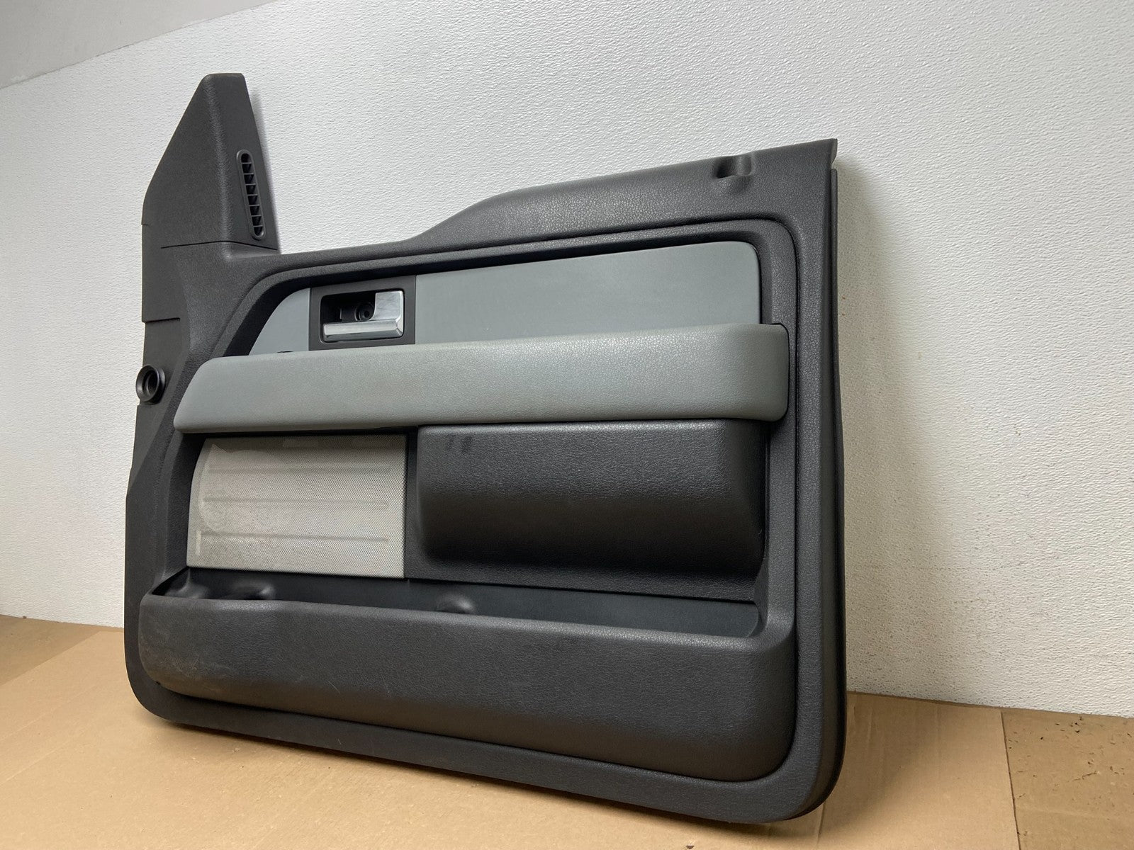 2011 to 2014 Ford F-150 Front Right Passenger RH Side Door Panel af3010 DG1