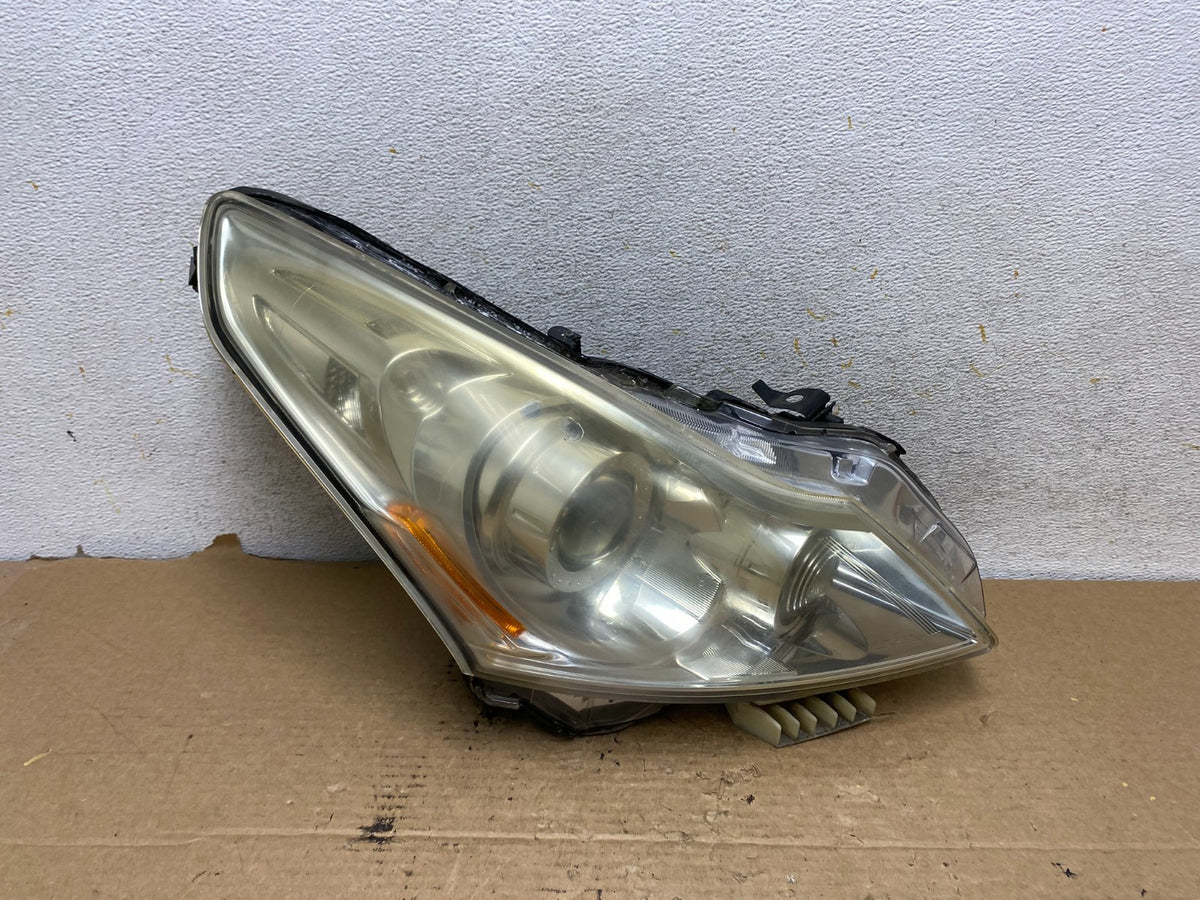 2010-2012 Infiniti G37 Right Passenger Side Xenon HID Headlight AH8168 DW0