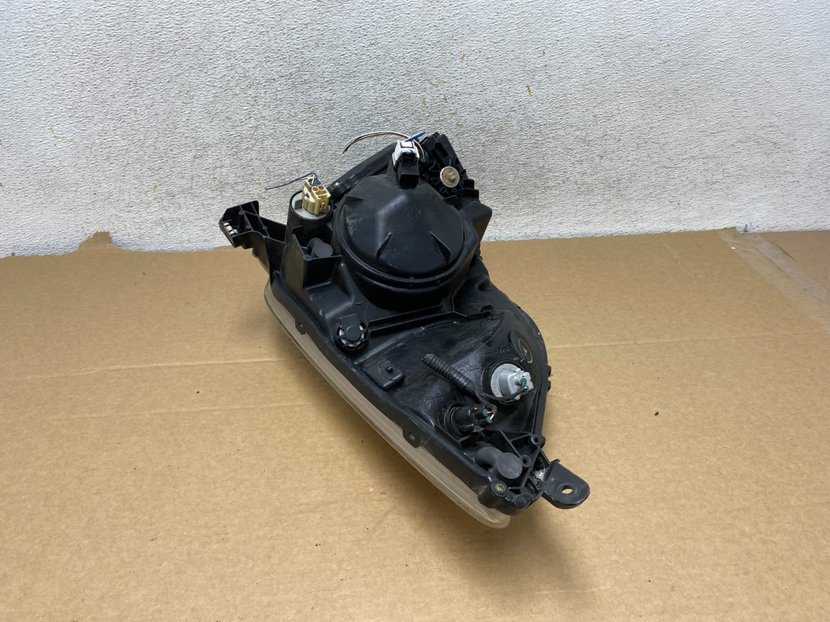 2004 - 2005 Toyota Prius Right Passenger RH Side Headlight Xenon Hid AH7736 DW9