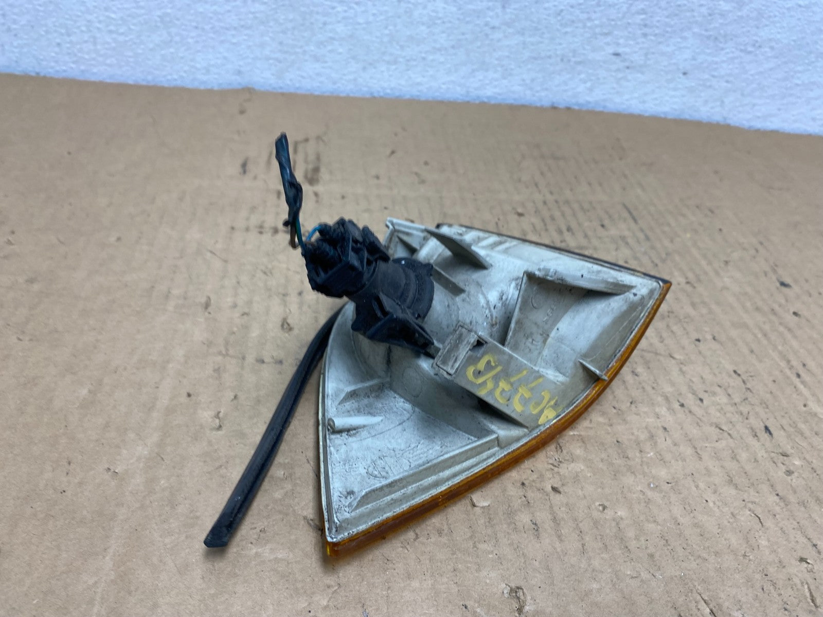 1992-1999 BMW 3 Series M3 Coupe Convertible Left Driver Turn Signal AC7743 DG5