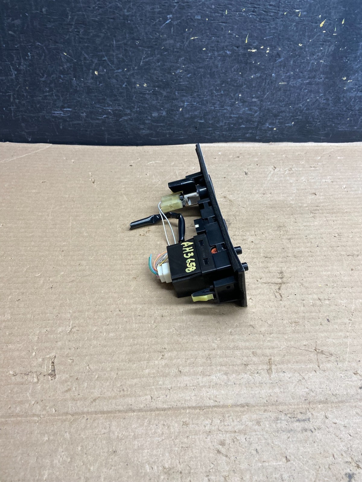 2004 to 2009 Lexus RX330 RX350 RX400h Heated Seats Control Dash Switch AH3658 DG1