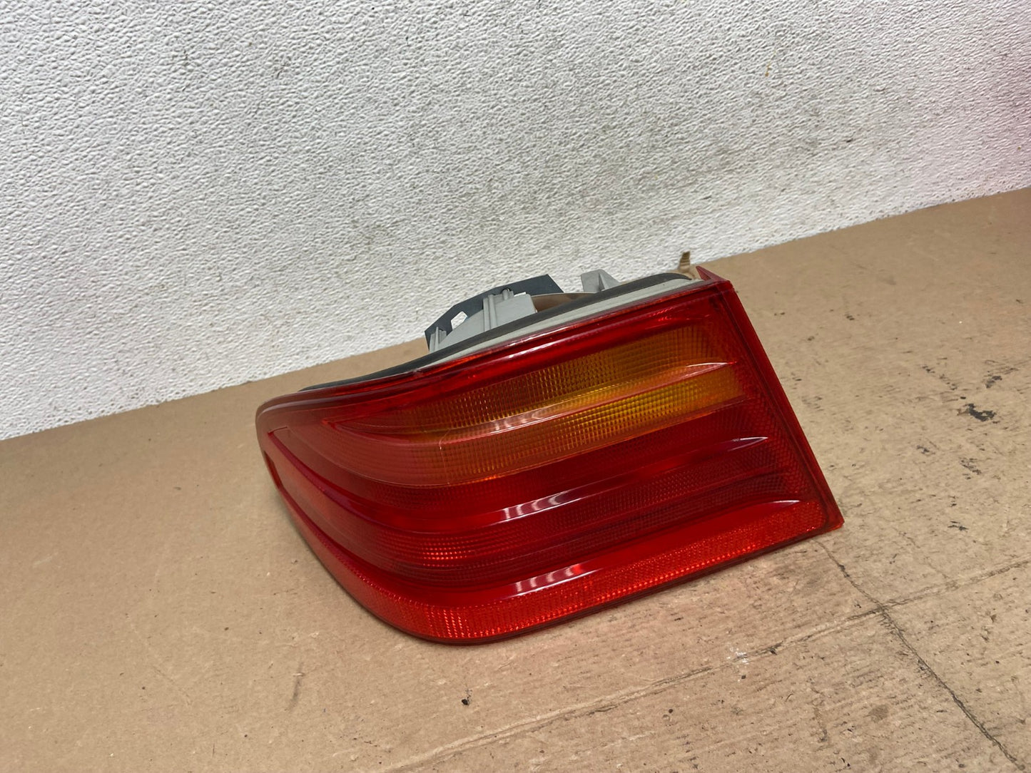 1996 - 1999 Mercedes-Benz E W210 E320 Left Driver Side Tail Light AF5685 LK0