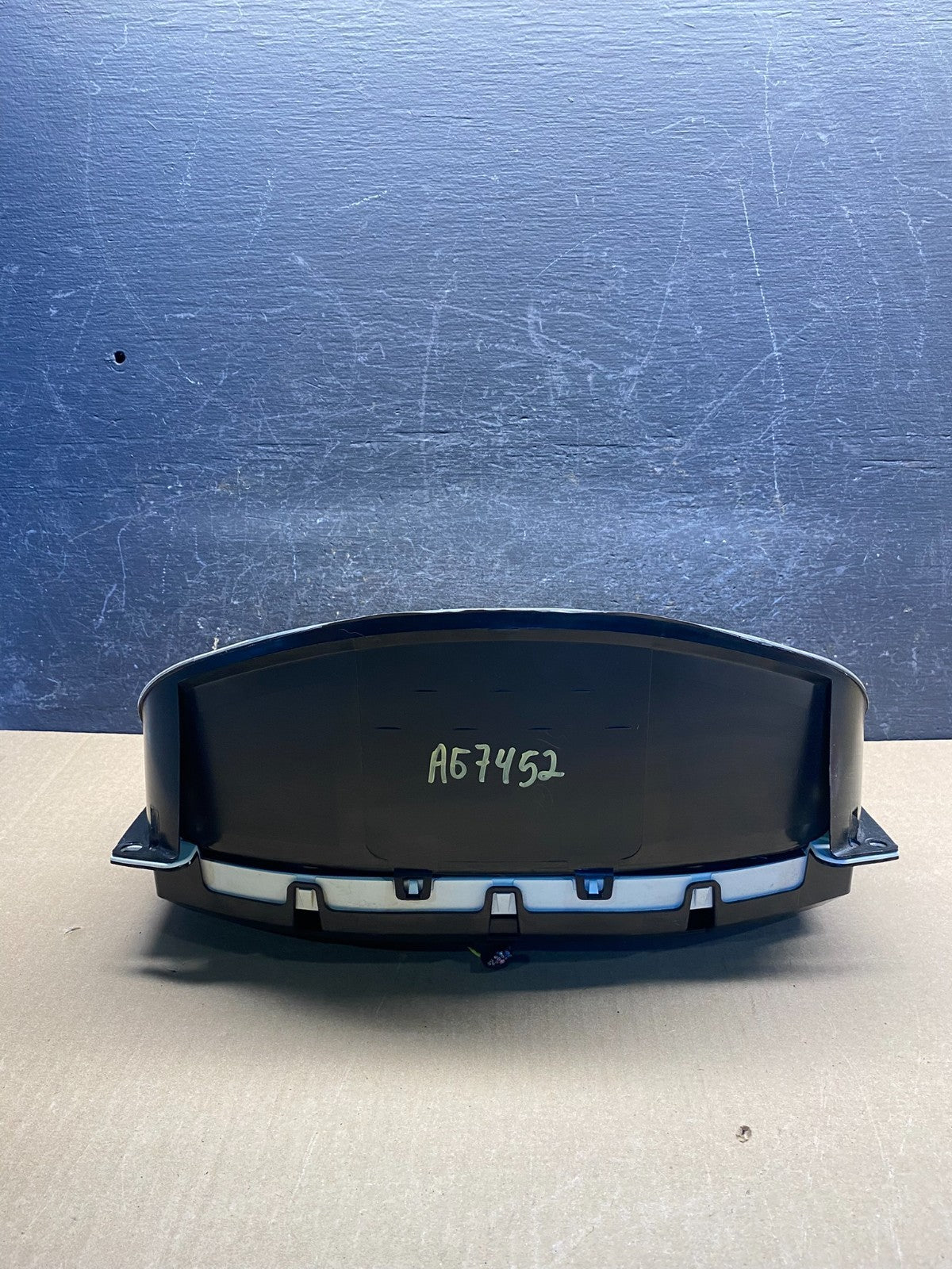 2013 to 2017 Chevrolet Express Speedometer Cluster Gauge AG7452 DG3