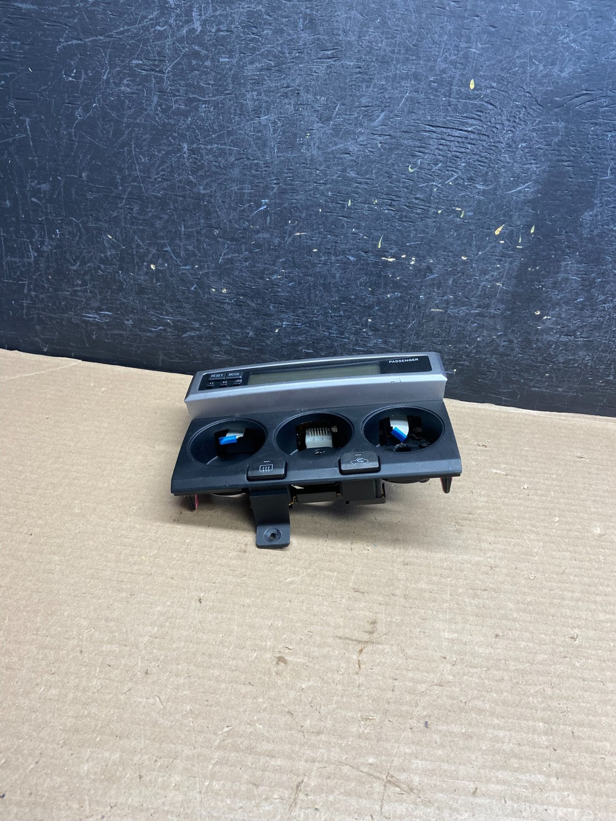 2003 to 2009 Toyota 4runner Am Fm Cd Player Radio Receiver AH1550 DG0