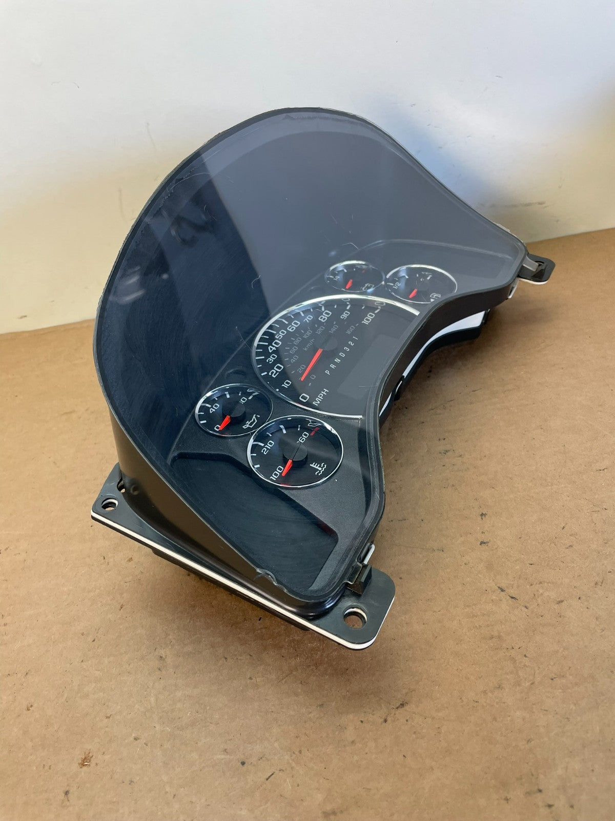 2013 2014 Chevrolet Express 1500 Speedometer Cluster Gauge AG0735 DG1
