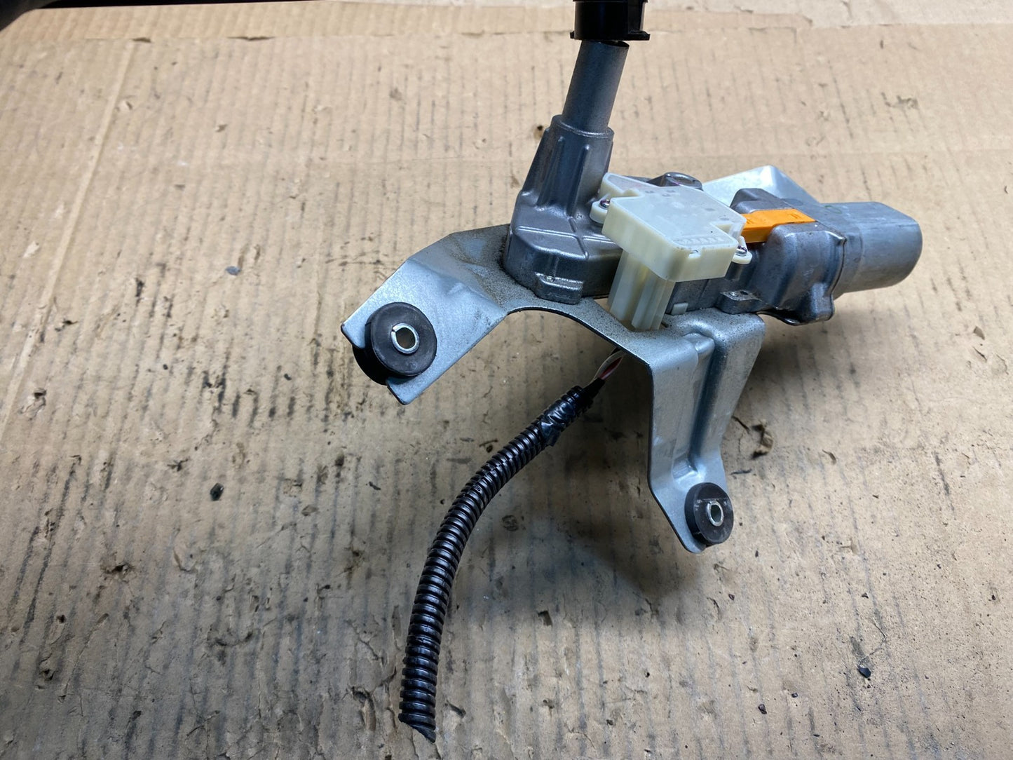 2010-2017 Chevrolet Equinox Rear Glass Windshield Wiper Motor y1372 DG4