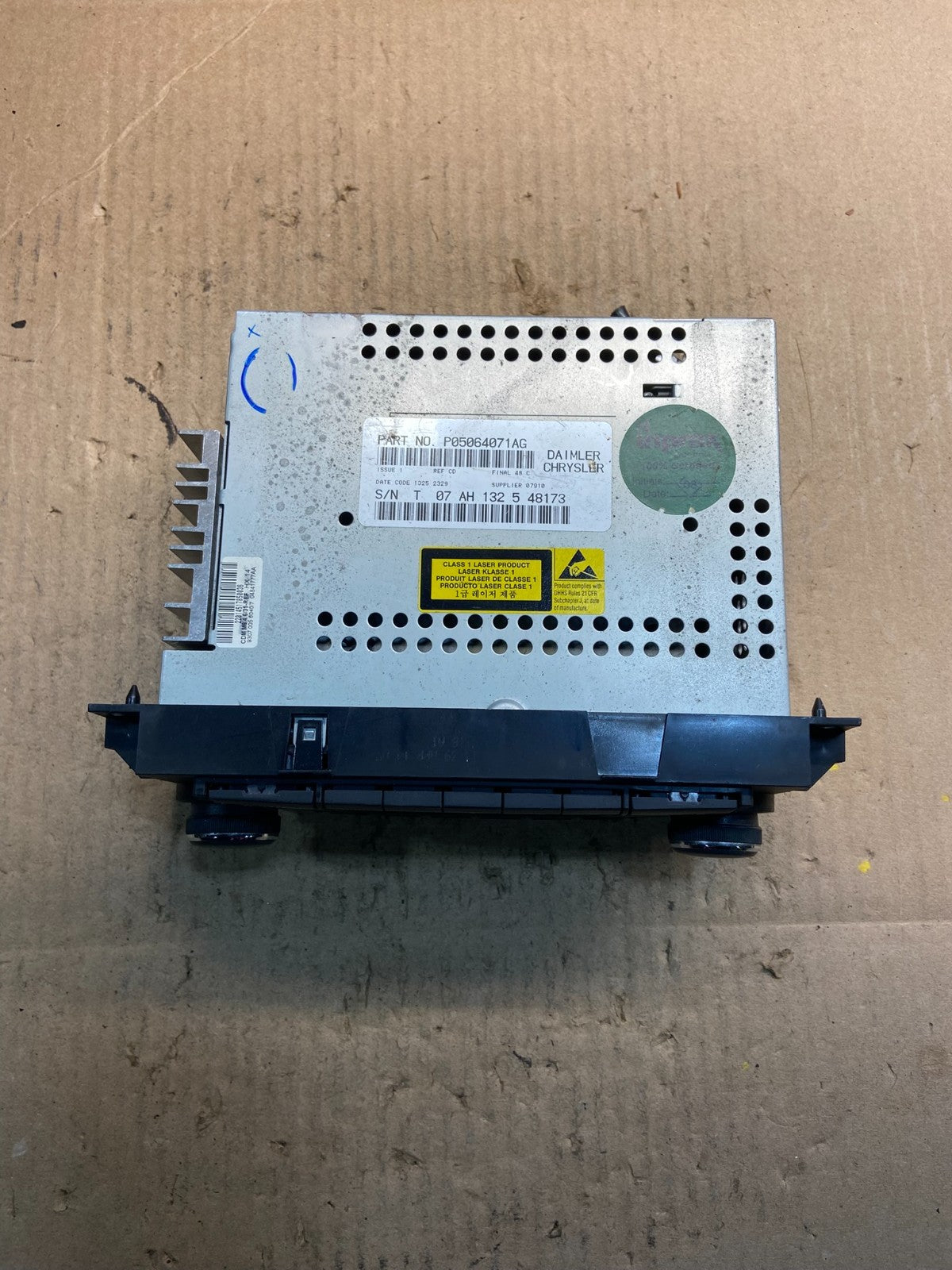 2005 2008 Jeep Dodge Chrysler Screen Display CD Player Satellite Radio Z0661 DG5