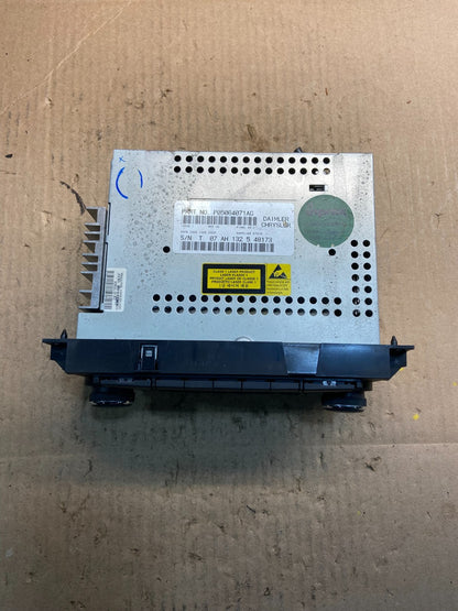 2005 2008 Jeep Dodge Chrysler Screen Display CD Player Satellite Radio Z0661 DG5