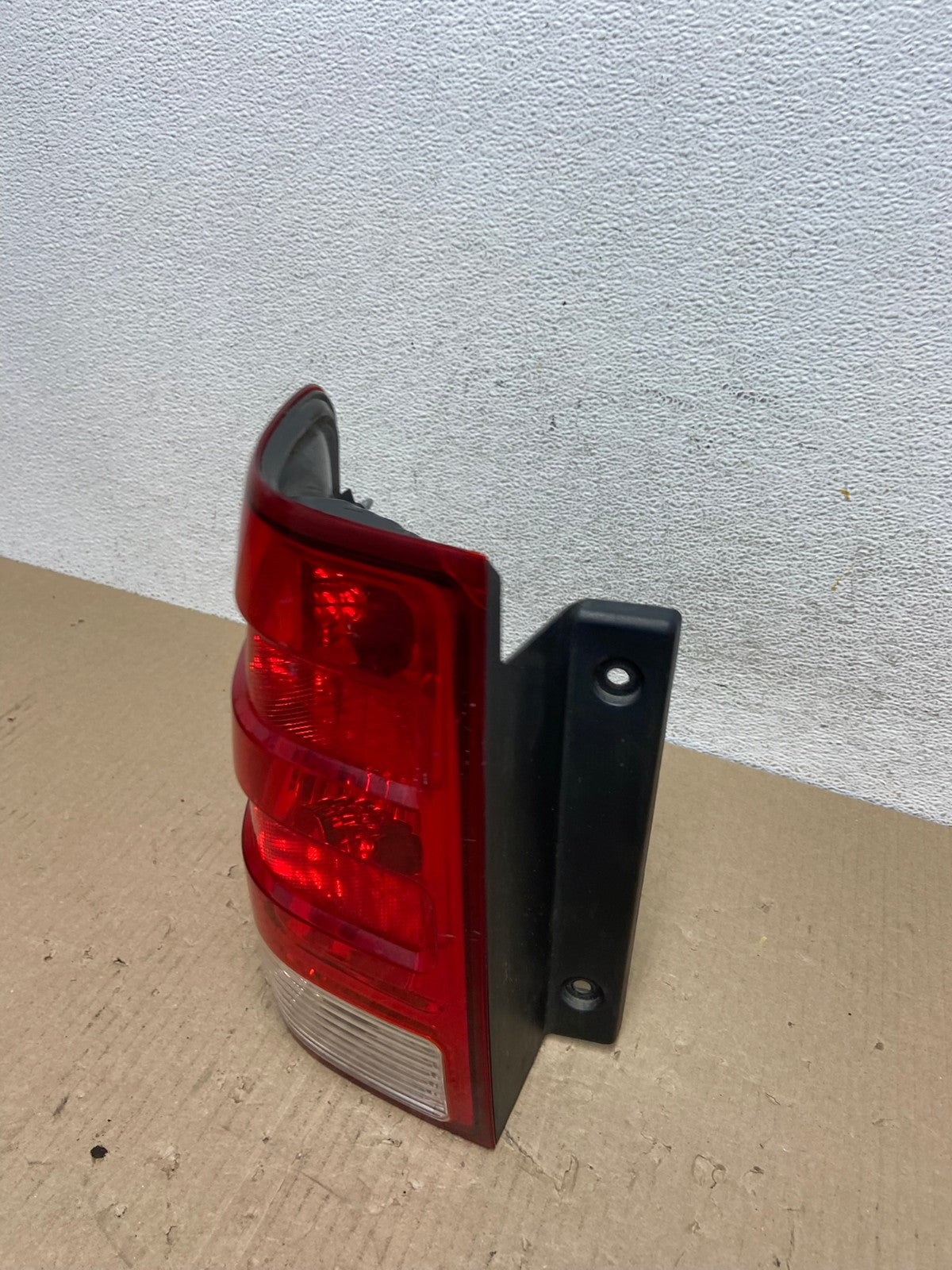 2003 2004 2005 2006 Ford Expedition Left Driver Lh Tail light AE9645 LK1