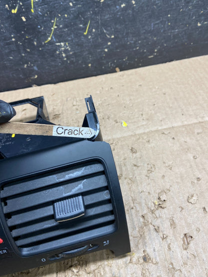 2005 - 2010 Volkswagen Jetta Rabbit Center Cosnole Dash Air Vent W0055 DG1