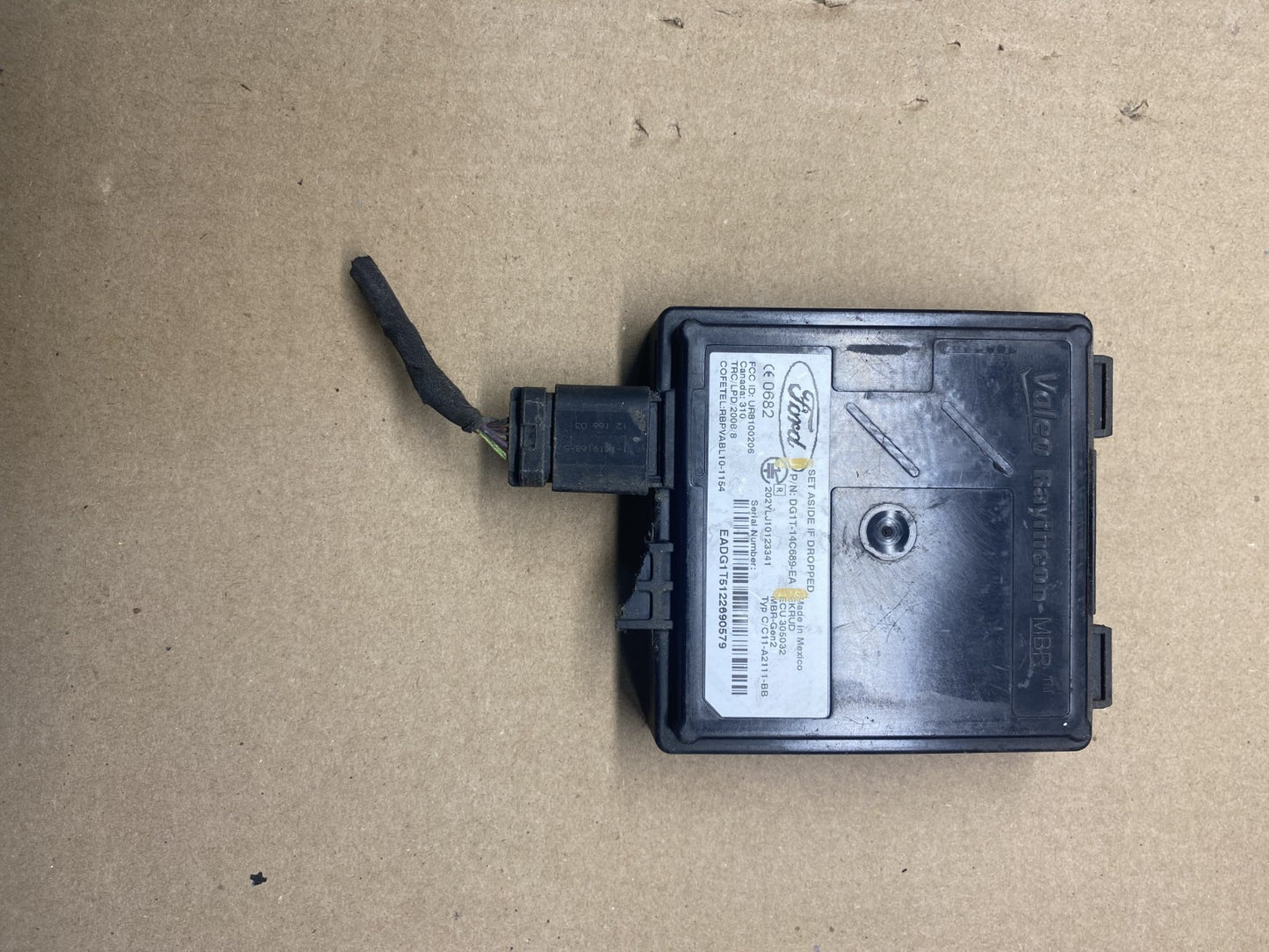 2013 to 2018 Ford Lincoln Rear Radar Blind Spot Module AE7802 DW0