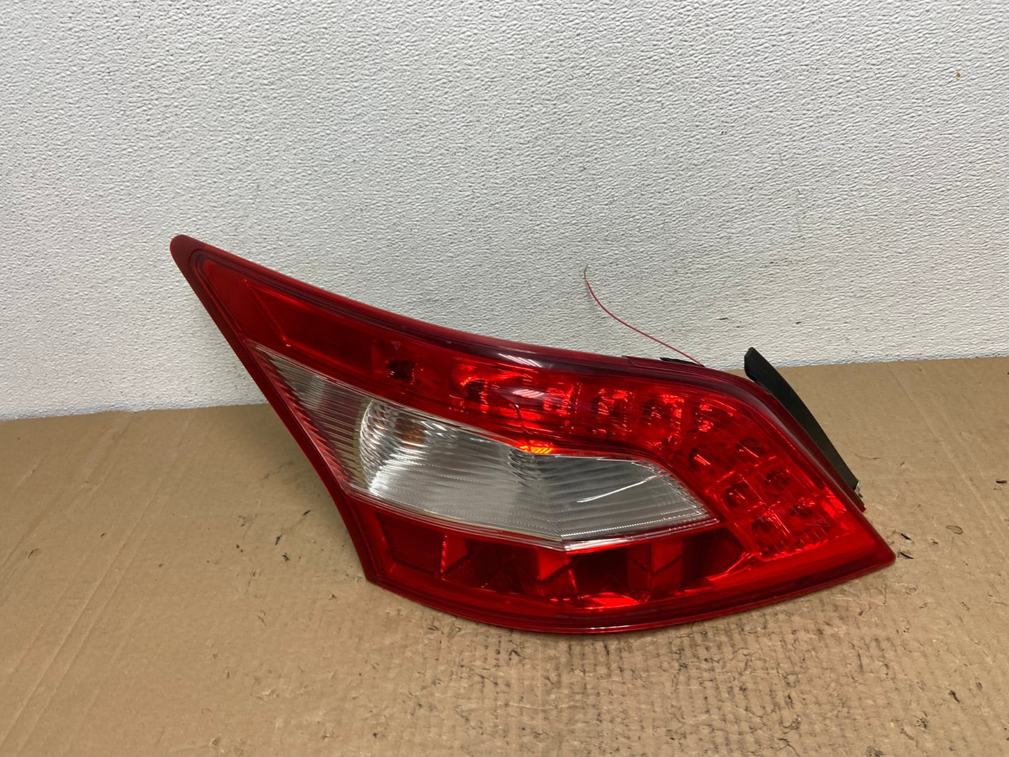 2009 2010 2011 Nissan Maxima Left Driver Lh Side Tail light OEM AC4072 LK0