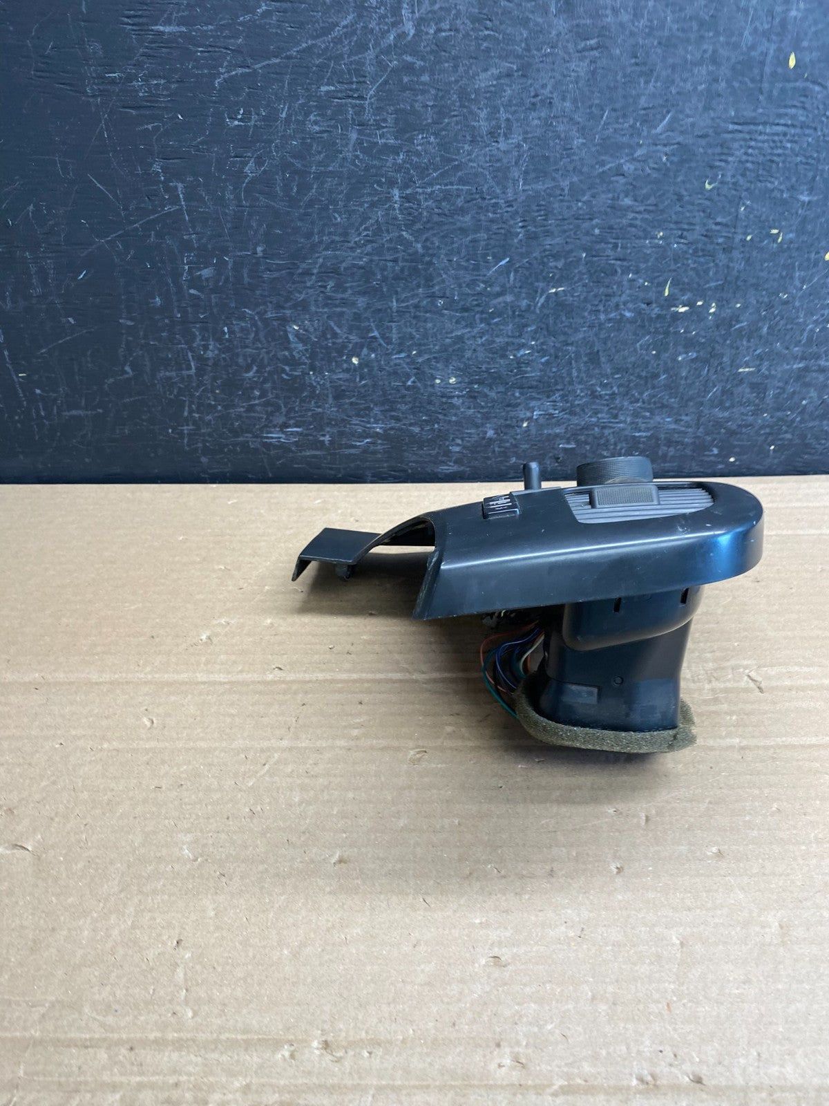 2007 to 2014 Silverado Front Left Driver Headlight Switch Air Vent AG0078 DG2