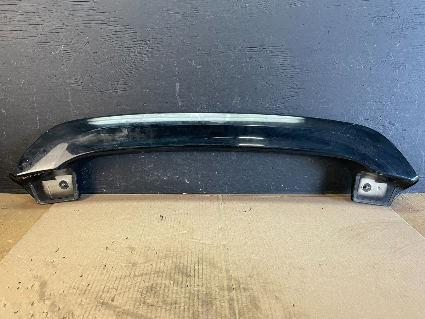 2001 2005 Toyota RAV4 Rear Upper Liftgate Spoiler Hatch 3rd Brake Light AB7942 D5
