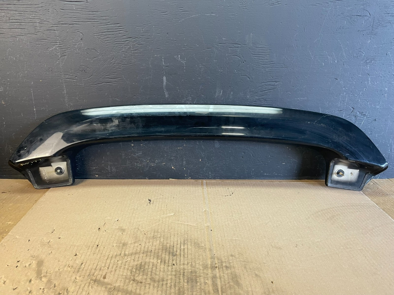 2001 2005 Toyota RAV4 Rear Upper Liftgate Spoiler Hatch 3rd Brake Light AB7942 D5