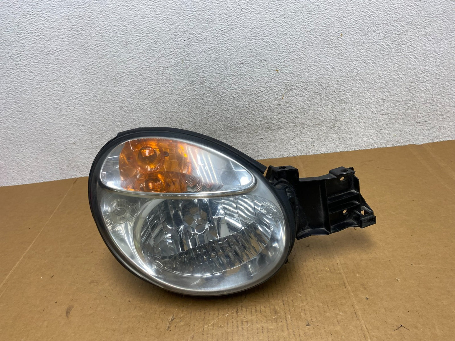 2002 to 2003 Subaru Impreza Right Passenger RH Halogen Headlight AD9184 DW0