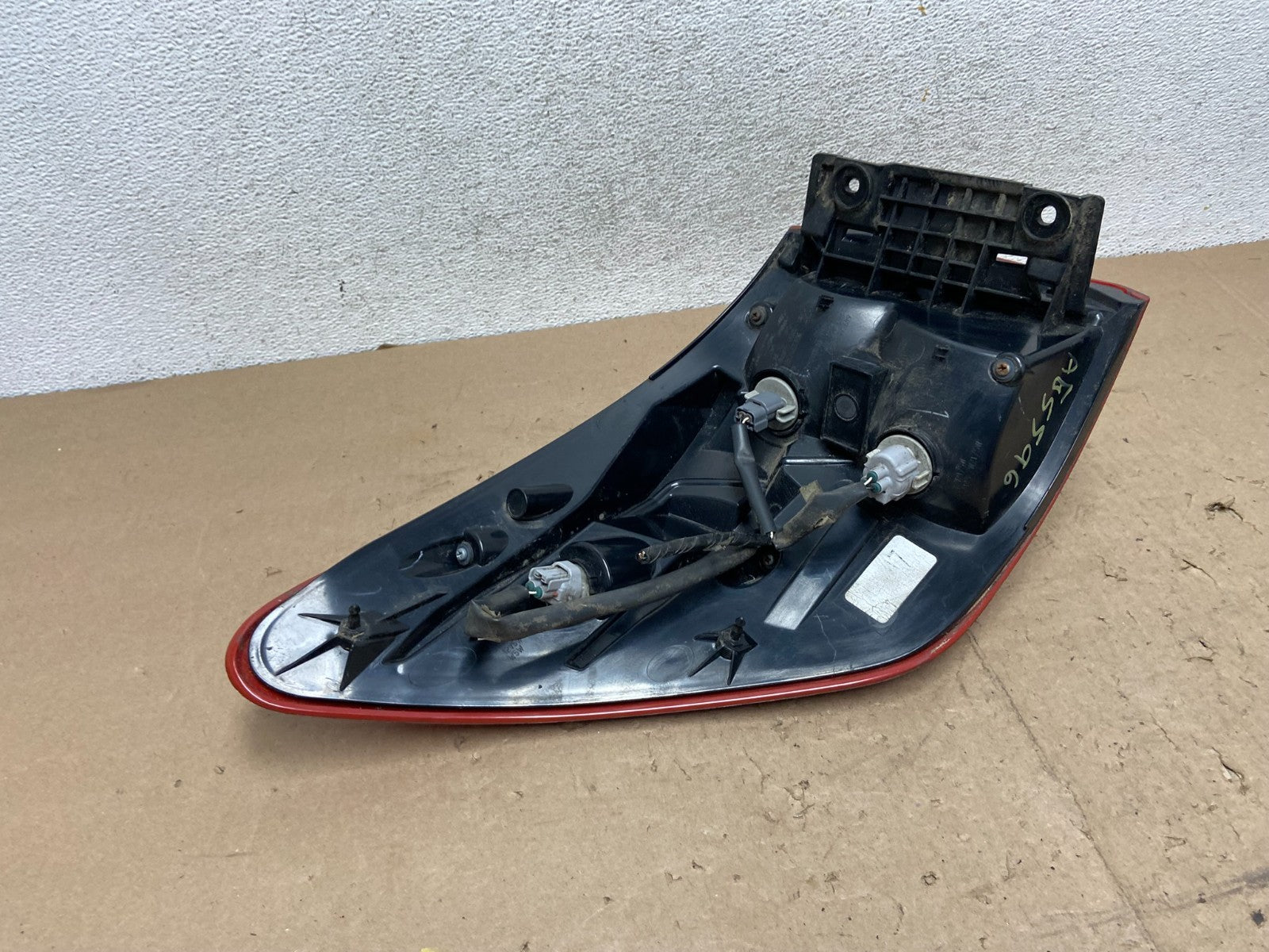2017 - 2020 Nissan Pathfinder Right Passenger Tail light AG5596 DW5
