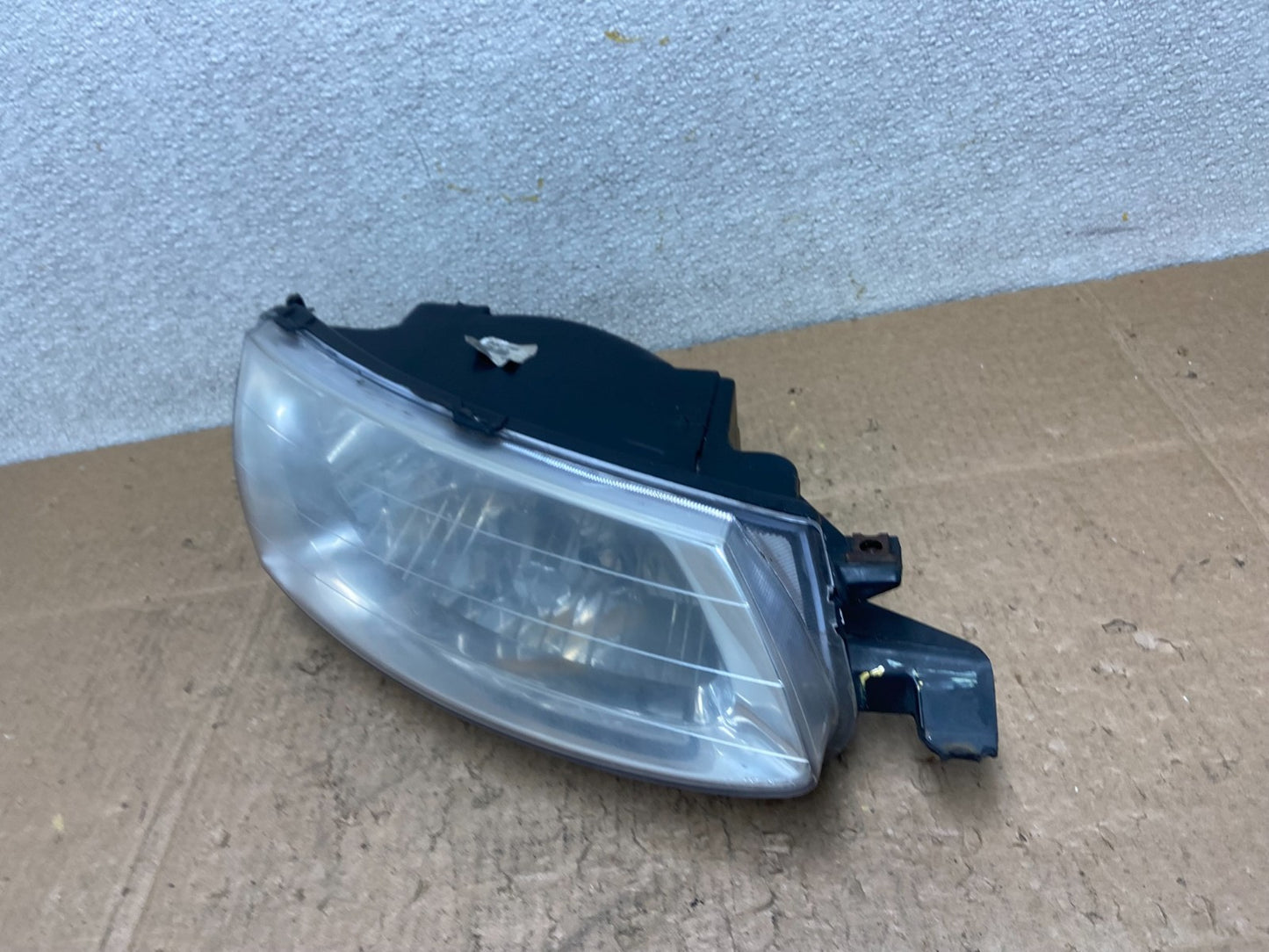 1999-2001 Toyota Solara Right Passenger RH Halogen Headlight Z1015 DW1