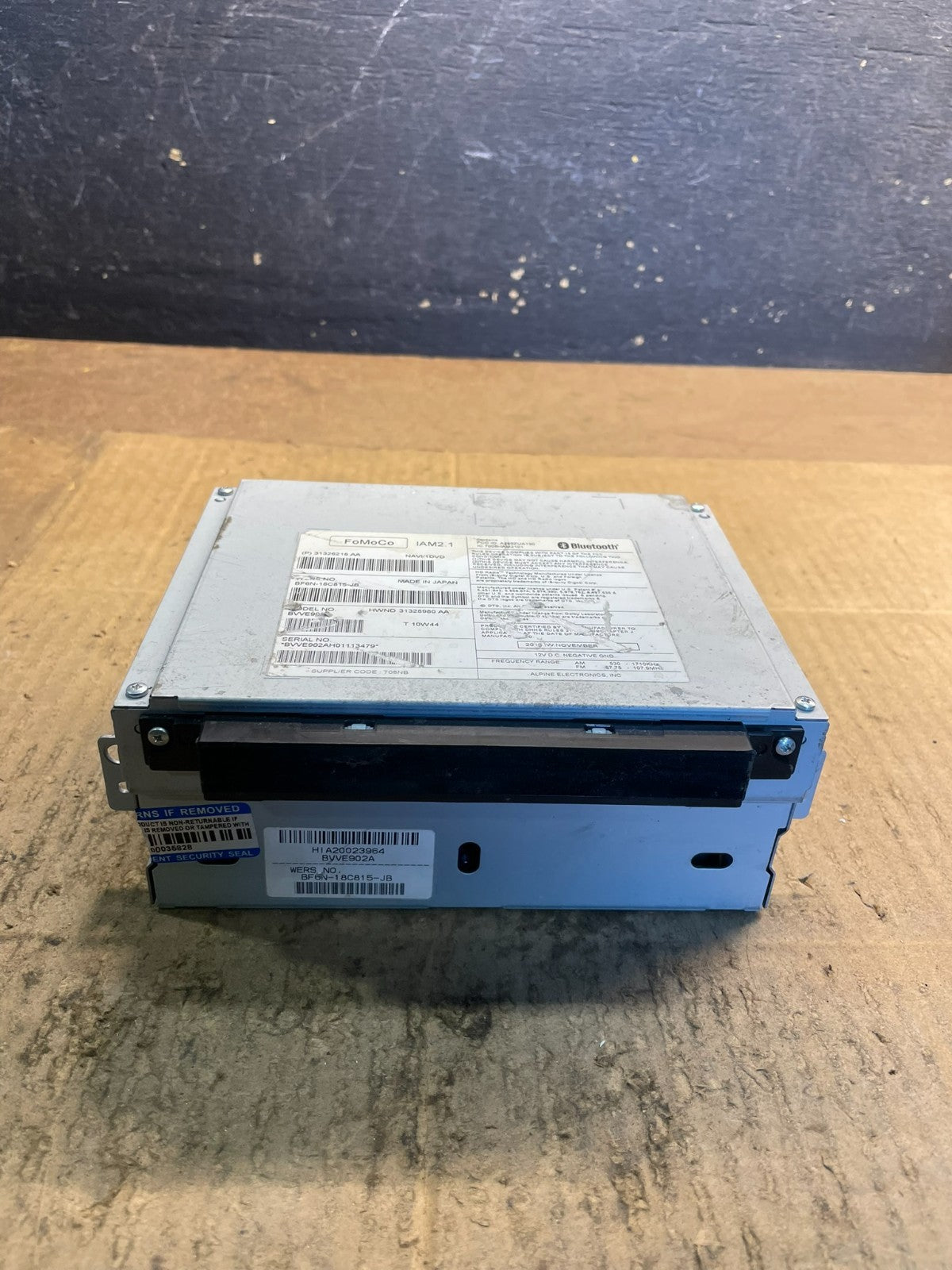 2010 to 2012 Jaguar XJ XJL Radio GPS Information Receiver OEM Y7400  DG0