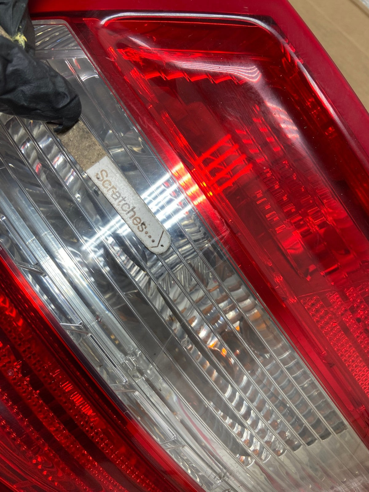 2008 2009 2010 2011 Mercedes C-Class Right Passenger Tail Light AG9253 LK3