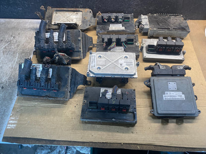 Mix of 10 Dodge ECM Engine Computer Module AF66820