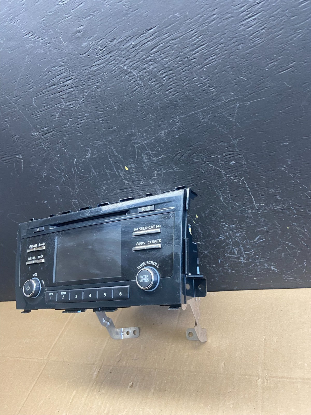 2013 to 2015 Nissan Altima Radio Cd Mp3 Player AUX Port 281853ta1b AB9395 DG1