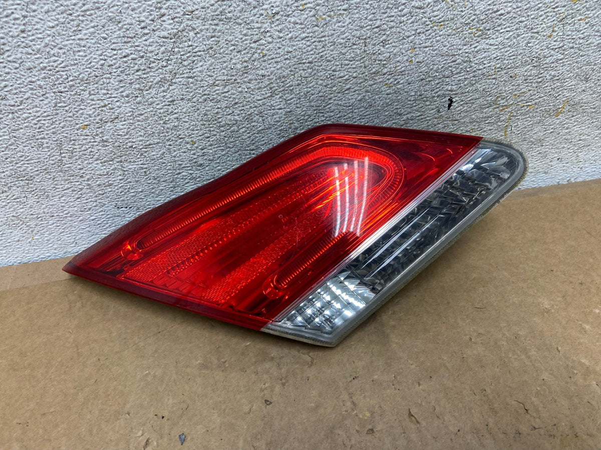 2011 to 2012 Toyota Avalon Left Driver Side Tail Light Inner AI3506 LK0