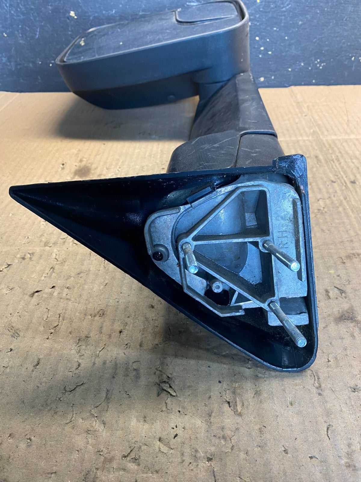 1999 - 2006 Chevrolet Silverado Suburban Right Door Mirror AA75494