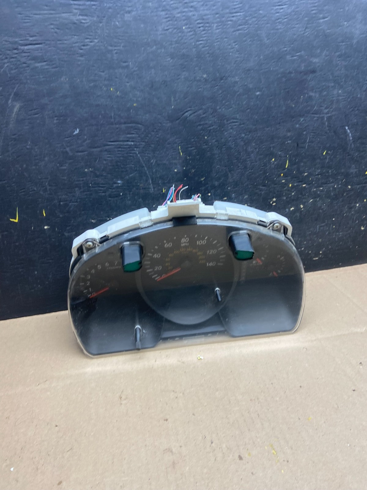 2004 to 2007 Toyota Highlander Speedometer Insrument Gauge Cluster T9183 DG0