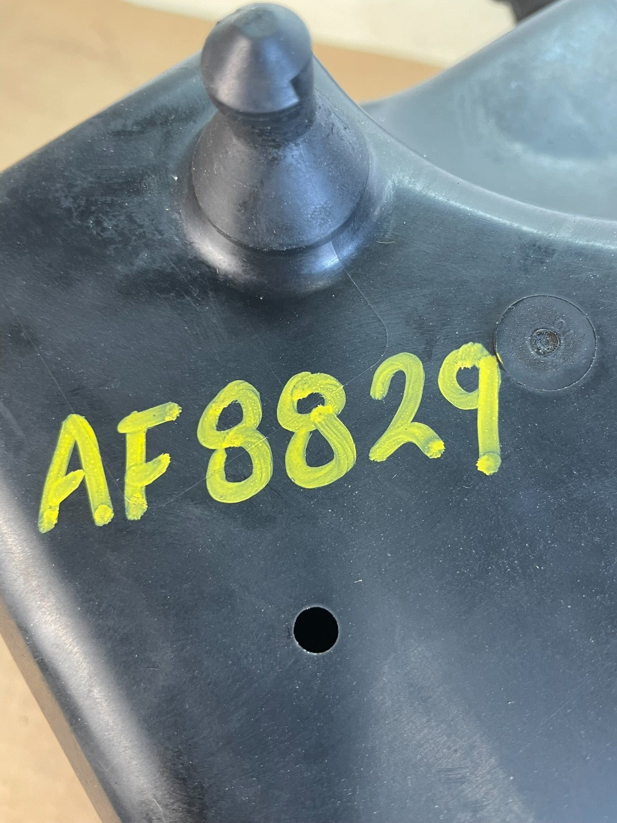 2012- 2014 Ford Edge Lincoln MKX 3.5L Air Cleaner Filter Resonator Box AF8829 DG8
