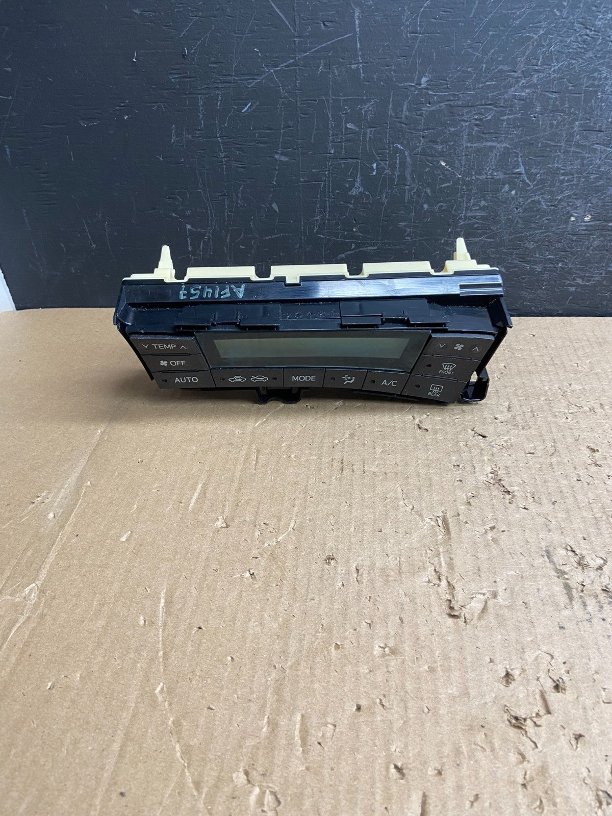 2010 to 2015 Toyota Prius A/C Heater Climate Control Unit Switch af1457 DG0