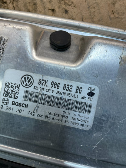 2008 2009 Volkswagen Jetta 2.0L Engine Computer Ecu Pcm Ecm Pcu V0821 DG3